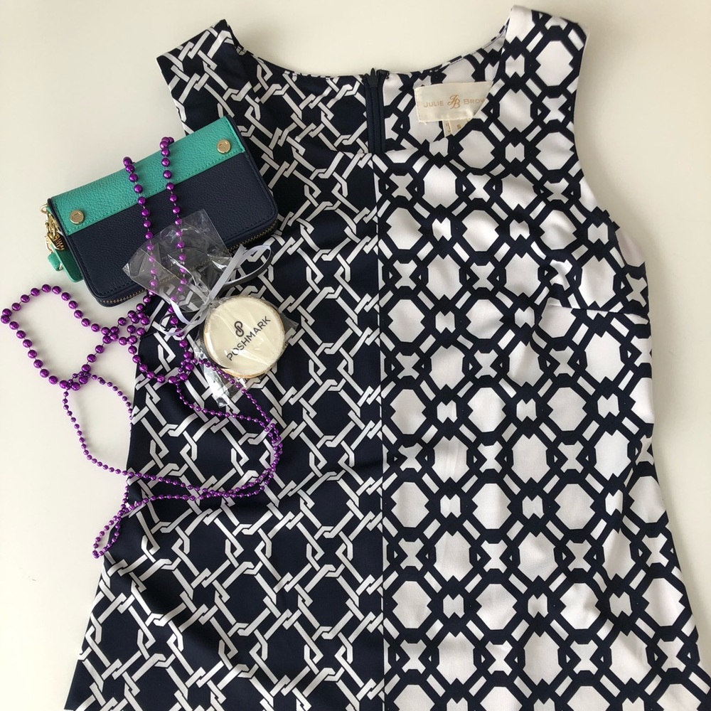 JB Julie Brown, Size Small, Navy/White
